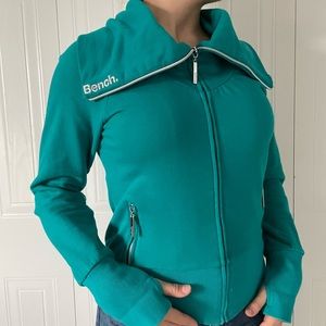 BENCH ZIP UP HOODIE